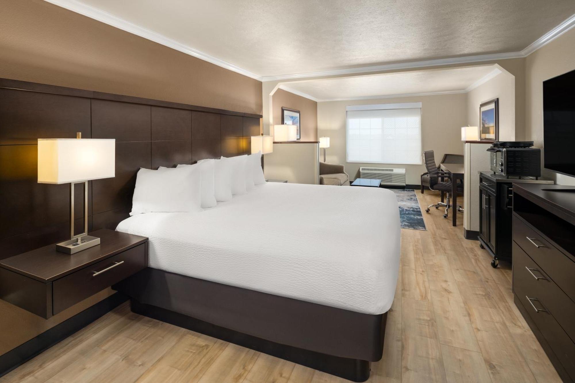 Ramada By Wyndham Moses Lake Exterior foto